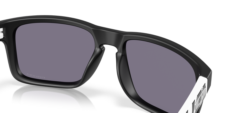 Очки Oakley Holbrook, Matte Black/Prizm Grey (OAK 9102.Z555)