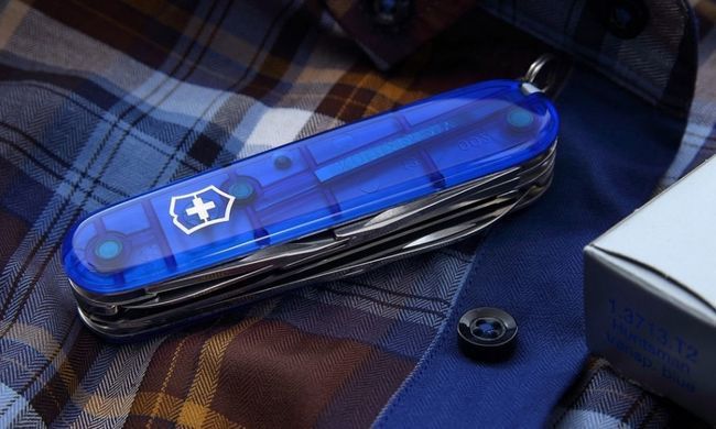 Швейцарський розкладний ніж Victorinox Huntsman (91мм 15 функцій) синій прозорий (1.3713.Т2)