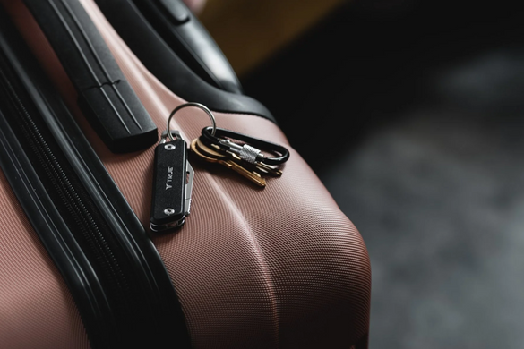 Розкладний туристичний ніж True Utility Modern Keychain Knife, Black (TR TU7059)