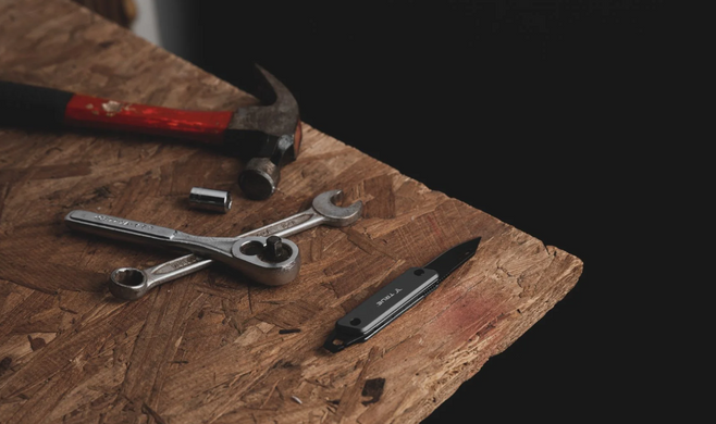 Розкладний туристичний ніж True Utility Modern Keychain Knife, Black (TR TU7059)