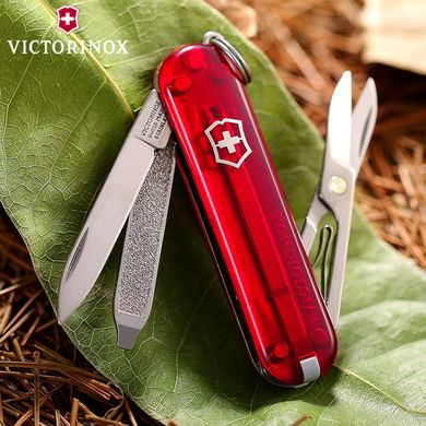 Швейцарский складной нож Victorinox Classic Vx Colors (58мм 7 функций) красный прозрачный (0.6223.Т)