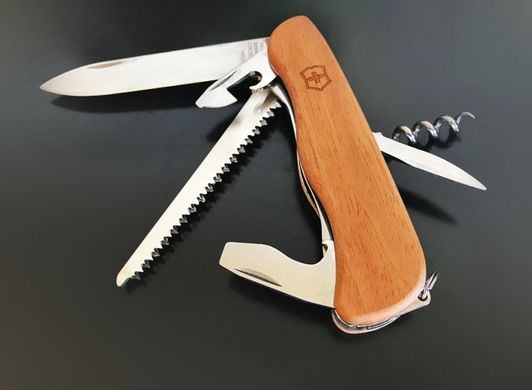 Швейцарский складной нож Victorinox Forester (111мм 10 функций) дерево (0.8361.63)