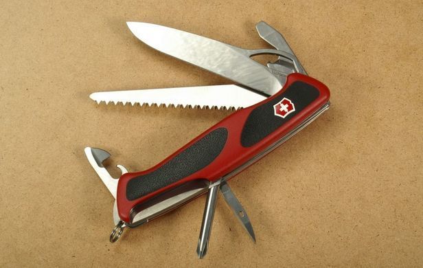 Швейцарський розкладний ніж Victorinox Rangergrip 78 (130мм 12 функцій) червоний (0.9663.МC)