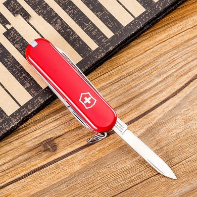 Швейцарский складной нож Victorinox Classic (58мм 7 функций) красный (0.6203)